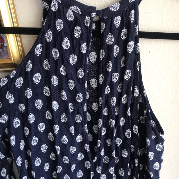 Open shoulder booty hugging romper - Picture 2 of 3